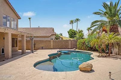 494 W Douglas Avenue, Gilbert, AZ 85233 - Photo 4