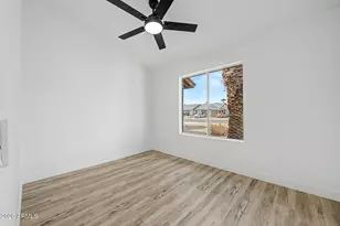 3033 W Tonopah Dr, Phoenix, AZ 85027 - Photo 14