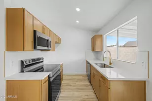 3033 W Tonopah Dr, Phoenix, AZ 85027 - Photo 8