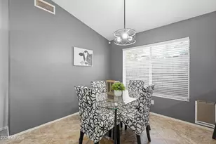 18042 N 113th Ave, Surprise, AZ 85378 - Photo 8