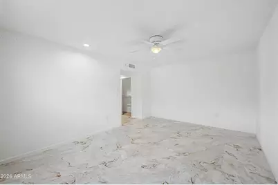 10601 W Bayside Road, Sun City, AZ 85351 - Photo 38