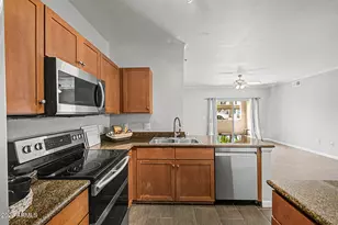 5345 E Van Buren St, Phoenix, AZ 85008 - Photo 12