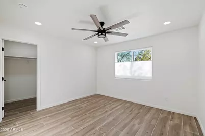 333 E Clarendon Avenue, Phoenix, AZ 85012 - Photo 32