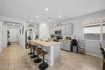 18261 W Poston Drive, Surprise, AZ 85387 - Photo 8