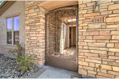 4747 E Blue Spruce Lane, Gilbert, AZ 85298 - Photo 4