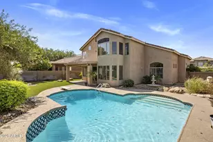 4718 E Via Montoya Dr, Phoenix, AZ 85050 - Photo 4