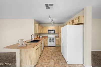 3226 W Williams Drive, Phoenix, AZ 85027 - Photo 6