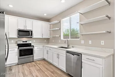 40537 W Helen Court, Maricopa, AZ 85138 - Photo 10