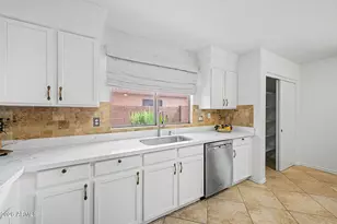 16020 N 86th Ln, Peoria, AZ 85382 - Photo 18