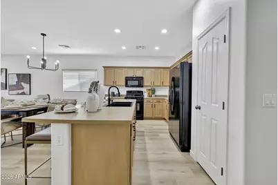 1152 W Desert Hollow Drive, San Tan Valley, AZ 85143 - Photo 6