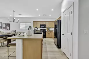 1152 W Desert Hollow Dr, San Tan Valley, AZ 85143 - Photo 6