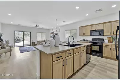 1152 W Desert Hollow Drive, San Tan Valley, AZ 85143 - Photo 4