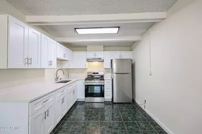 3951 W Monte Vista Road, Phoenix, AZ 85009 - Photo 8