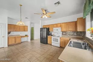 3922 S 100th Glen, Tolleson, AZ 85353 - Photo 10