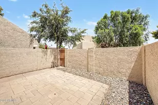 13833 N 41st Ln, Phoenix, AZ 85053 - Photo 4
