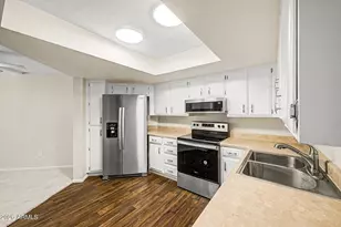 13833 N 41st Ln, Phoenix, AZ 85053 - Photo 10