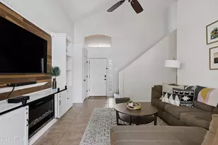 1306 E Helena Dr, Phoenix, AZ 85022 - Photo 6