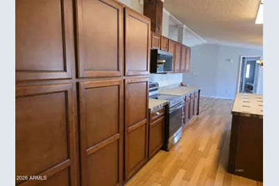 982 E Saguaro Drive, Globe, AZ 85501 - Photo 8