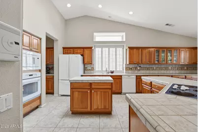 16309 W Mission Cove Lane, Surprise, AZ 85374 - Photo 22