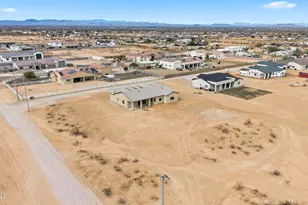 24079 W Morning Star Ln, Wittmann, AZ 85361 - Photo 46