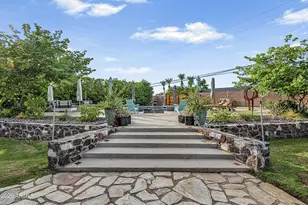 1912 E Rose Ln, Phoenix, AZ 85016 - Photo 32