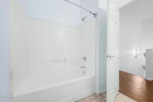 2725 E Mine Creek Rd, Phoenix, AZ 85024 - Photo 24
