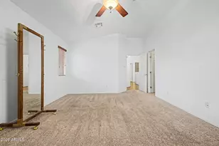 2725 E Mine Creek Rd, Phoenix, AZ 85024 - Photo 16
