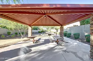 2725 E Mine Creek Rd, Phoenix, AZ 85024 - Photo 46