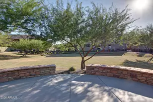 2725 E Mine Creek Rd, Phoenix, AZ 85024 - Photo 44
