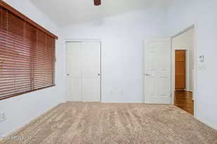 2725 E Mine Creek Rd, Phoenix, AZ 85024 - Photo 26