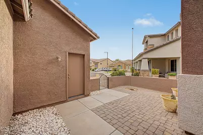 15864 W Shaw Butte Drive, Surprise, AZ 85379 - Photo 6