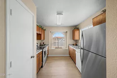 4545 N 67th Avenue #1086, Phoenix, AZ 85033 - Photo 12