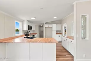 17440 W Roxanne Ln, Casa Grande, AZ 85193 - Photo 8