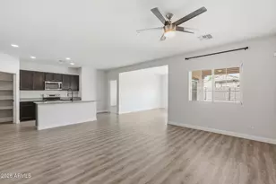 11204 W Mobile Ln, Tolleson, AZ 85353 - Photo 4