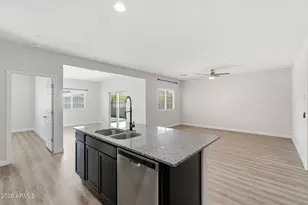 11204 W Mobile Ln, Tolleson, AZ 85353 - Photo 2