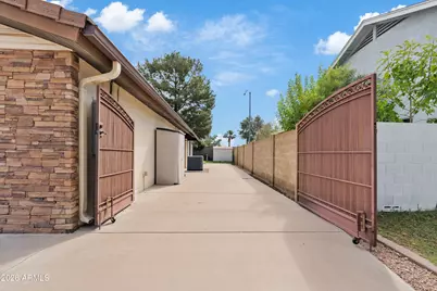 843 N Winthrop Circle, Mesa, AZ 85213 - Photo 32