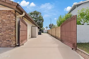 843 N Winthrop Cir, Mesa, AZ 85213 - Photo 32