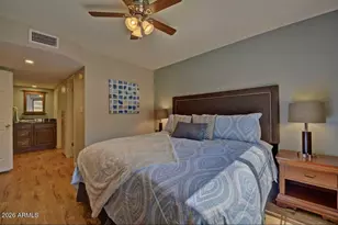 10410 N Cave Creek Rd, Phoenix, AZ 85020 - Photo 22