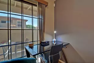 10410 N Cave Creek Rd, Phoenix, AZ 85020 - Photo 8