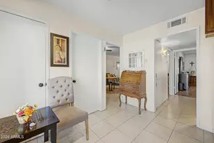 10619 W Coggins Dr, Sun City, AZ 85351 - Photo 12