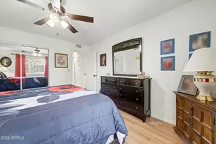 10619 W Coggins Dr, Sun City, AZ 85351 - Photo 18
