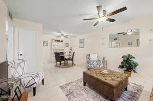 10619 W Coggins Dr, Sun City, AZ 85351 - Photo 8