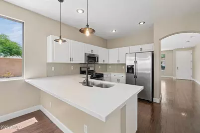 18391 W Capistrano Avenue, Goodyear, AZ 85338 - Photo 4