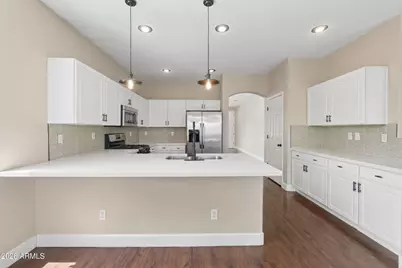 18391 W Capistrano Avenue, Goodyear, AZ 85338 - Photo 6