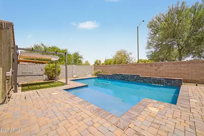 737 S 167th Drive, Goodyear, AZ 85338 - Photo 2