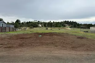 18318 S Frontier Rd, Peeples Valley, AZ 86332 - Photo 1