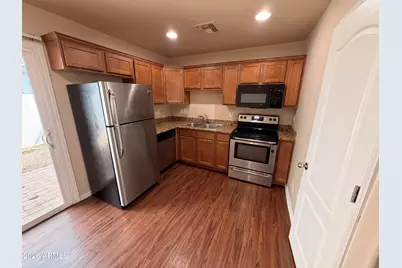 17402 N 19th Avenue #22, Phoenix, AZ 85023 - Photo 6