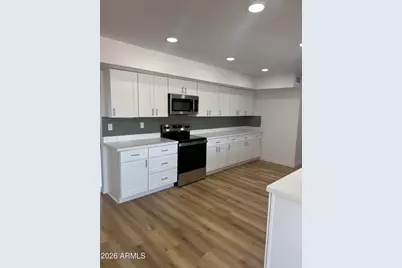 9742 W Alabama Avenue, Sun City, AZ 85351 - Photo 6