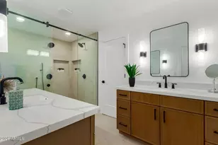 8401 E San Miguel Ave, Scottsdale, AZ 85250 - Photo 14