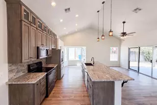 615 W Montoya Ln, Phoenix, AZ 85027 - Photo 8